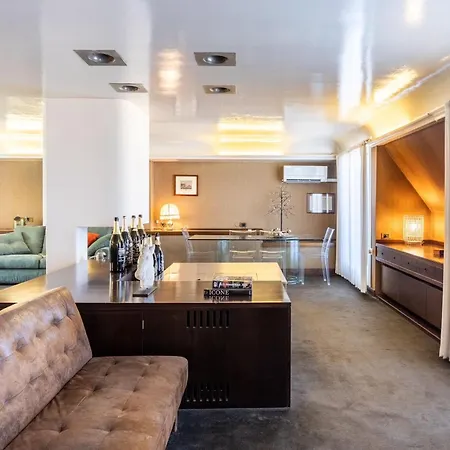 Bed & Breakfast Penthouse 10 Minutes From The Duomo