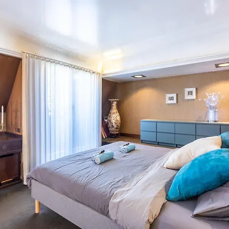Penthouse 10 Minutes From The Duomo Bed & Breakfast *